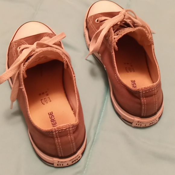 Youth Converse shoes - Picture 2 of 3